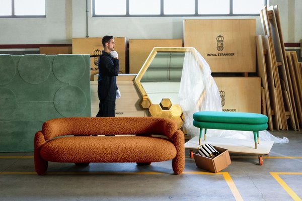 Cobalt Sofa Embrace Cormo von Royal Stranger bei Pamono kaufen
