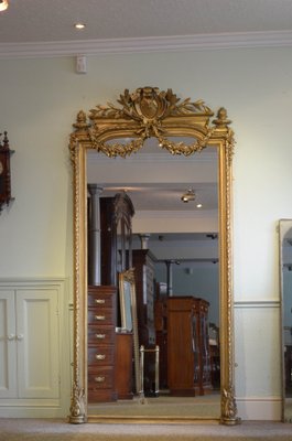 Espejo grande dorado del siglo XIX, década de 1860 en venta en Pamono