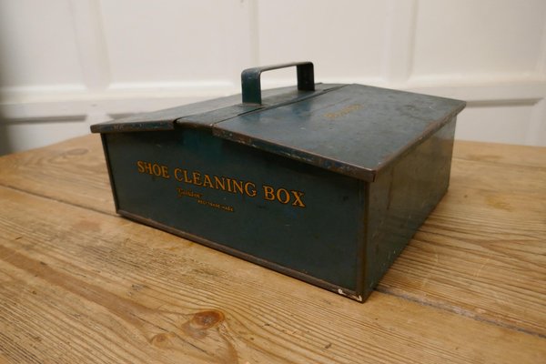 Dark Green Garrison Shoe Cleaning Tin, 1930s for sale at Pamono