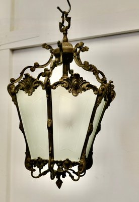 onderdelen Sport vruchten French Rococo Brass & Etched Glass Lantern Hall Light, 1920 for sale at  Pamono