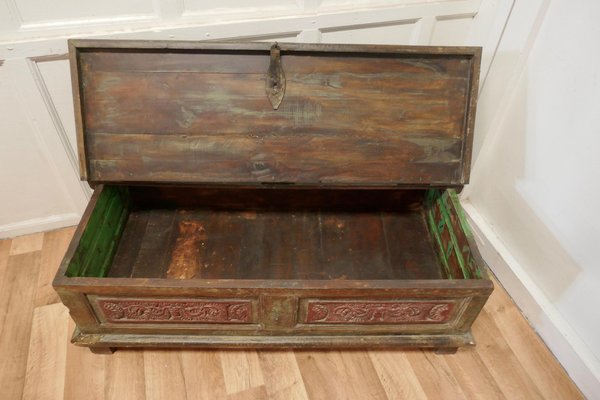 Blanket chest sale coffee table