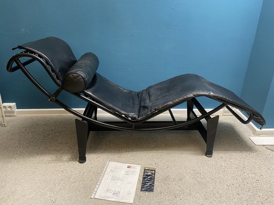 Cassina LC4 Chaise Lounge