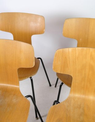 Set of early Model 3103 Hammer chairs by Arne Jacobsen for