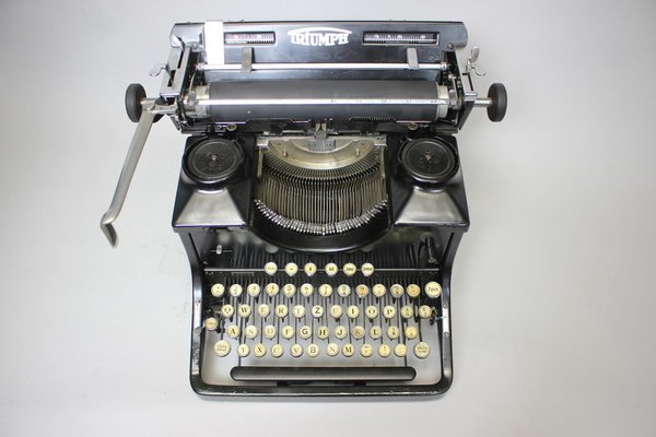 Typewriter from Triumph, Germany, 1915 for sale at Pamono