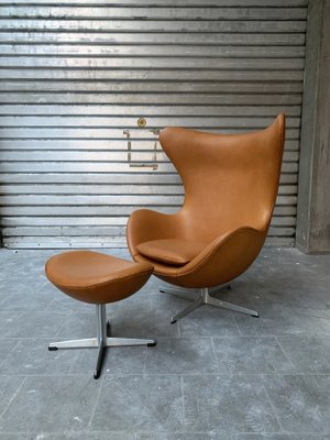 Jacobsen Egg chaise