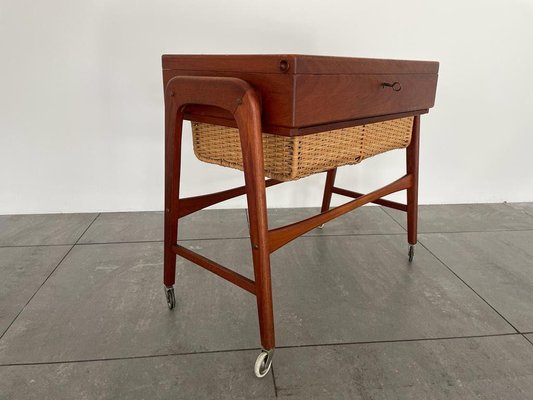 希少！Sewing table 擦りむい in teak & rattan ウェグナー