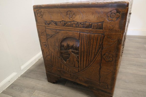 Large camphor wood chest deals