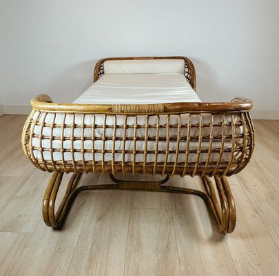 Wicker daybed frame online