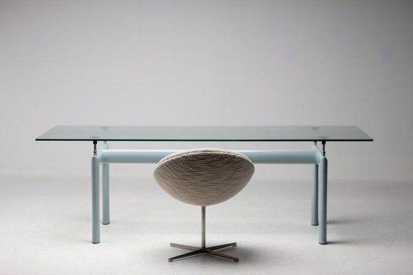 Le Corbusier, Pierre Jeanneret, Charlotte Perriand Lc6 Tisch von Cassina  bei Pamono kaufen
