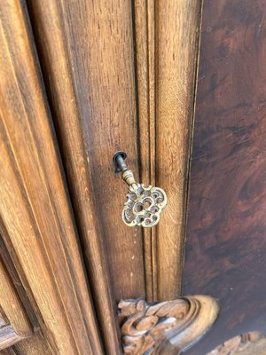 Drinks cabinet with deals lock