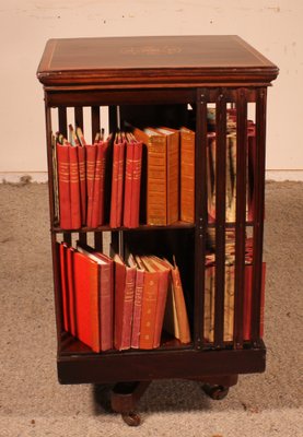 Librería giratoria vintage de caoba