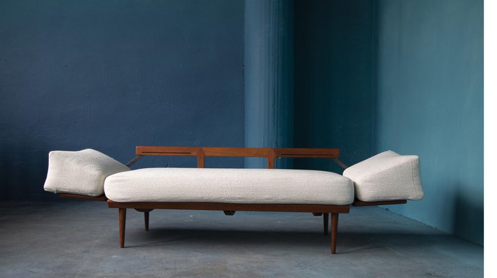 Fd 451 Daybed by Peter Hvidt Orla M lgaard Nielsen for France
