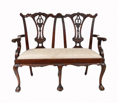 chippendale style furniture