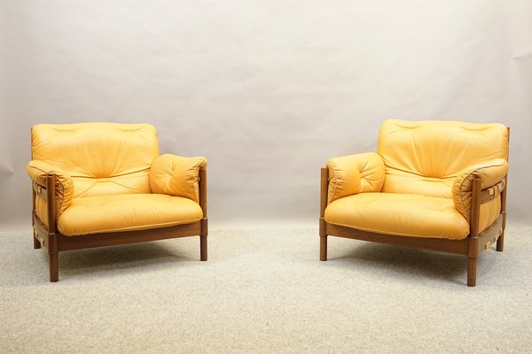 Mid Century Lounge Chairs in Brazilian Leather Jatoba Wood 1970s Set of 2 for sale at Pamono