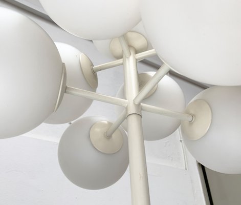 https://cdn20.pamono.com/p/g/1/5/1571104_6bpb76oqgd/mid-century-swiss-minimalist-glass-and-metal-floor-lamp-by-e-r-nele-for-temde-1960s-16.jpg
