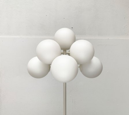 https://cdn20.pamono.com/p/g/1/5/1571104_twifgpd7ne/mid-century-swiss-minimalist-glass-and-metal-floor-lamp-by-e-r-nele-for-temde-1960s-4.jpg
