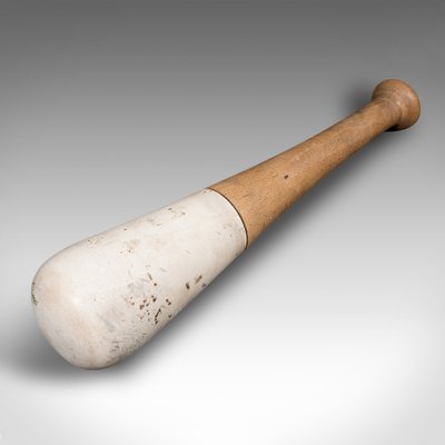 https://cdn20.pamono.com/p/g/1/5/1572166_wg5mtbsmwq/large-antique-english-mortar-and-pestle-1900-set-of-2-10.jpg