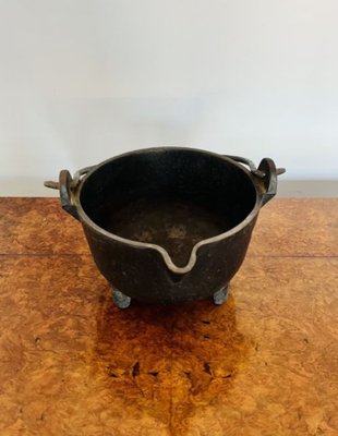 Large Antique Victorian Cast Iron Pot, 1860