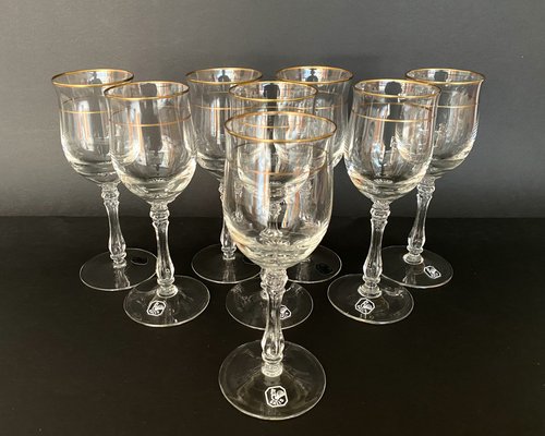 https://cdn20.pamono.com/p/g/1/5/1574153_ya7myermu2/vintage-crystal-wine-glasses-by-gallo-1980-set-of-8-4.jpg