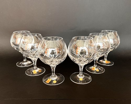 Beautiful set of 7 vintage Italian wine glasses with gold geometric bands.