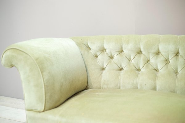 Victorian Country House Curved Back Sofa for sale at Pamono