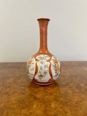 Japanische Kutani Vase aus Porzellan, 1900er bei Pamono kaufen