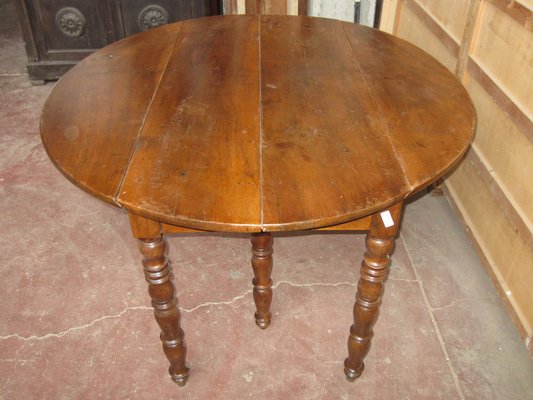 Antique round dining 2024 table for sale