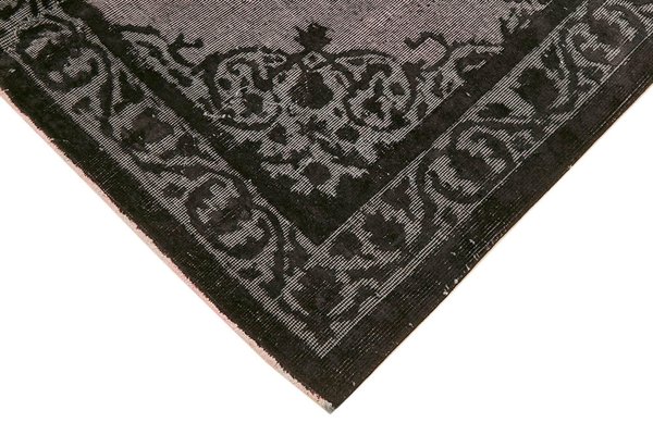 Alfombra negra teñida en venta en Pamono
