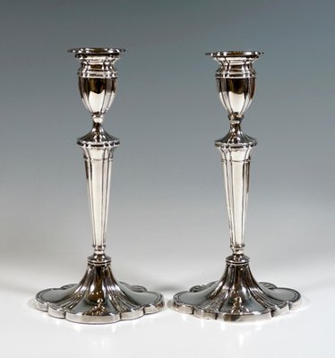 Silber 925 Kerzenhalter, 20. Jh., London, England, 1960er, 2er Set bei  Pamono kaufen