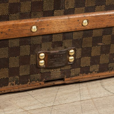 Louis Vuitton Trunk in Checkered Pattern, Damier Louis Vuitton Steamer Trunk