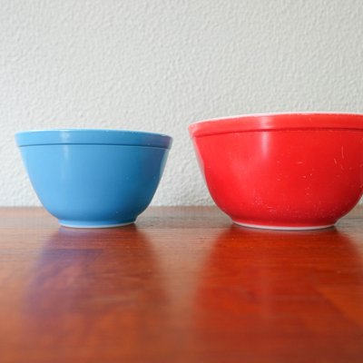 Pyrex 8-Piece Glass Mixing Bowl Set With Lids - 3 Cup To 4.5 Quart Assorted Colors