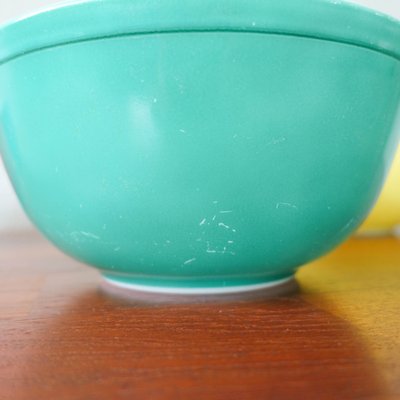 Vintage Pyrex Mixing Bowls, 1950s, Set of for sale at Pamono