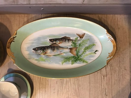 C1/ PORCELAINE DE LIMOGES ASSIETTE DECOR