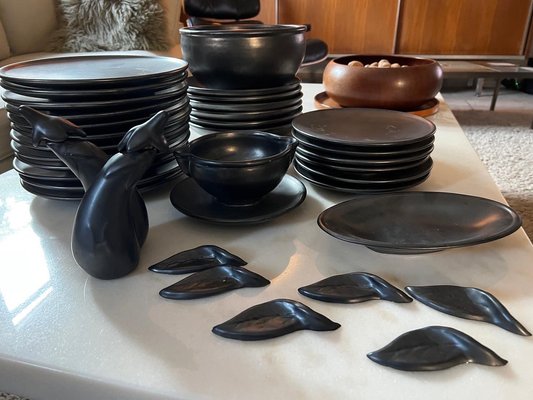 Servicio de mesa de loza en negro mate de Ceramony Vallauris 1960