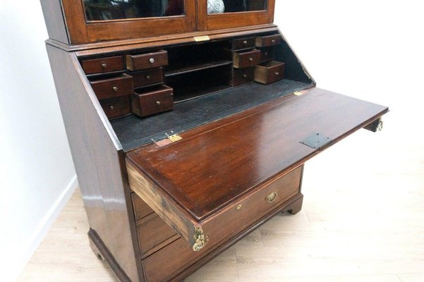 Spuug uit omroeper favoriete Antique George III Mahogany Secretaire with Top Cabinet for sale at Pamono