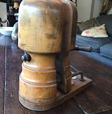 Antique Wood Dowel Threader w/ Hat Stretcher - Baer Auctioneers