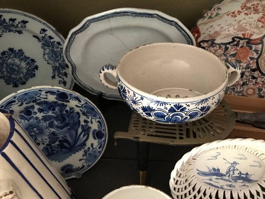 Loza azul holandesa del siglo XVIII 1750. Juego de 17 en venta en Pamono