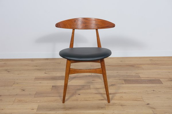 Mid-Century Danish Ch33 Dining Chairs by Hans J. Wegner for Carl