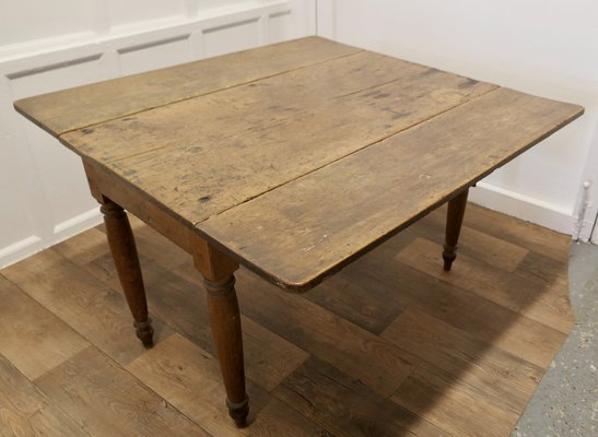 Pine dining sale table with leaf