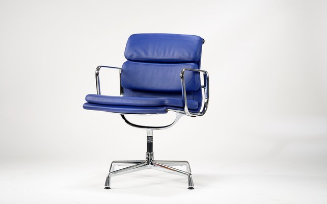 Eames swivel 2024 office chair