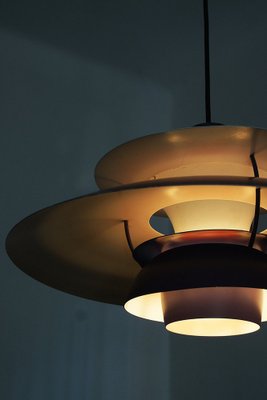 Purple PH5 Pendant Lamp by Poul Henningsen for Louis Poulsen Purple PH5 Pendant Lamp by Poul Henningsen for Louis Poulsen