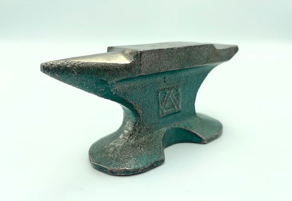 Mid-Century Cast Iron Jewelry Anvil, Poland, 1950s for sale at Pamono