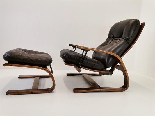 Vintage Scandinavian Lounge Chair with Leg Rest by Arnt Lande for