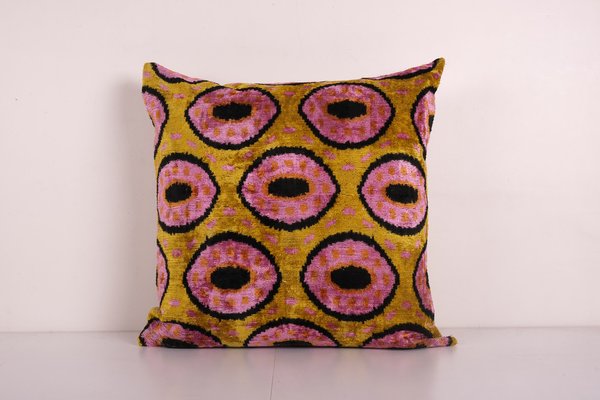 Rosa Ikat Samt Kissenbezug in Bronze