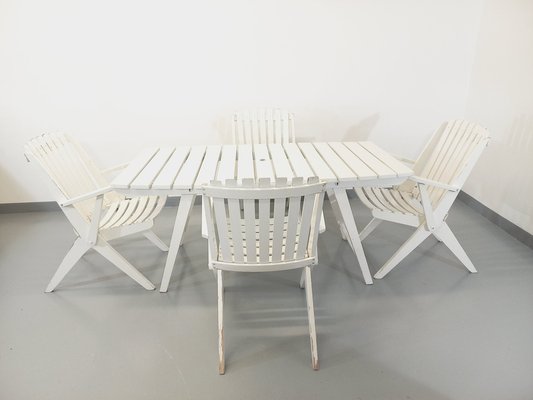 White wooden outdoor chairs outlet
