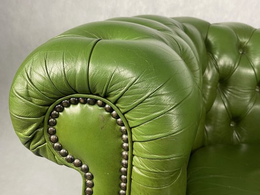 Grüner französischer Chesterfield Sessel, 1970er bei Pamono kaufen