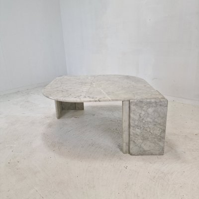 Italian Teardrop Shaped Marble Coffee Table, 1980s for sale at Pamono