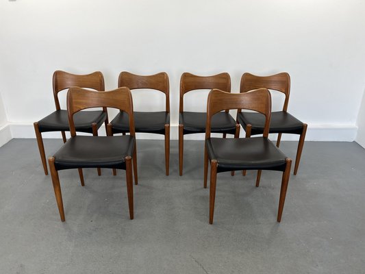 Model 71 Dining Chairs in Teak by Niels O Møller for J.L. Møllers 