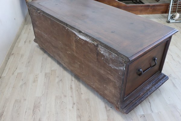 17th Century Blanket Chest in Walnut Wood for sale at Pamono