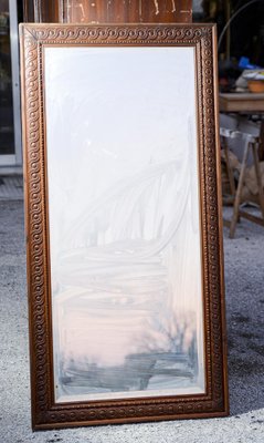 Specchio da parete con cornice intagliata e vetro Molato in
